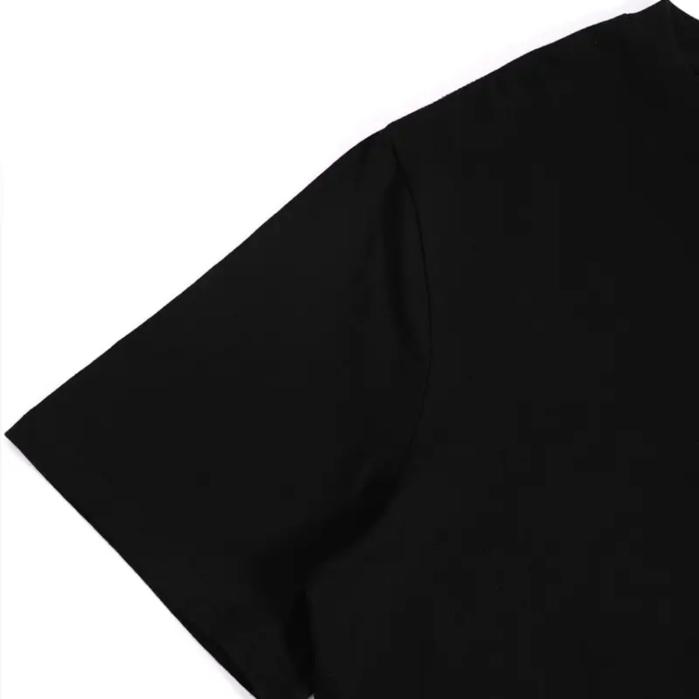 🆕️MENS XXL "I RUN ON COFFEE & HORROR MOVIES" GRAPHIC TSHIRT - Picture 6 of 13